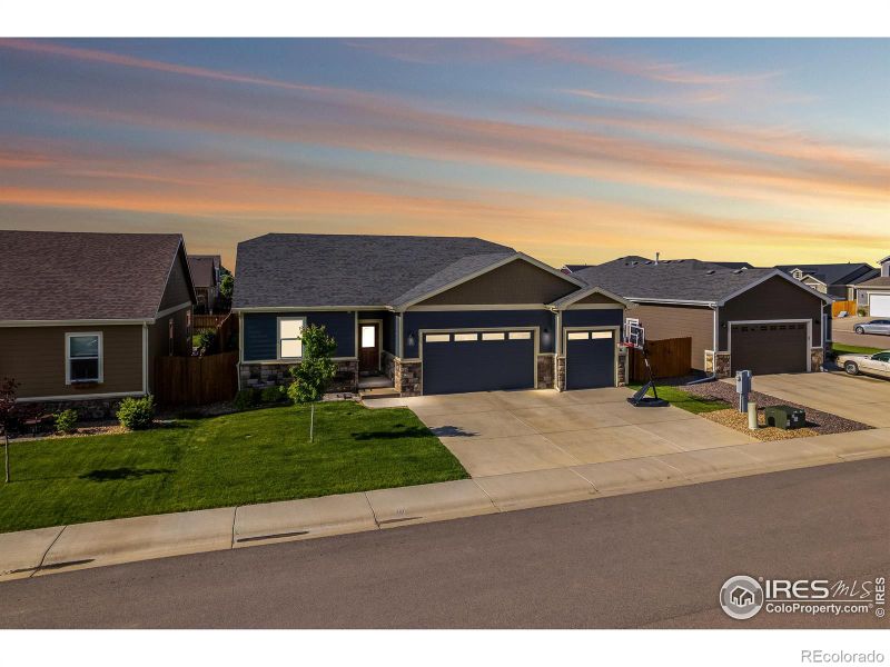 110 Primrose Ct, Wiggins, CO 80654