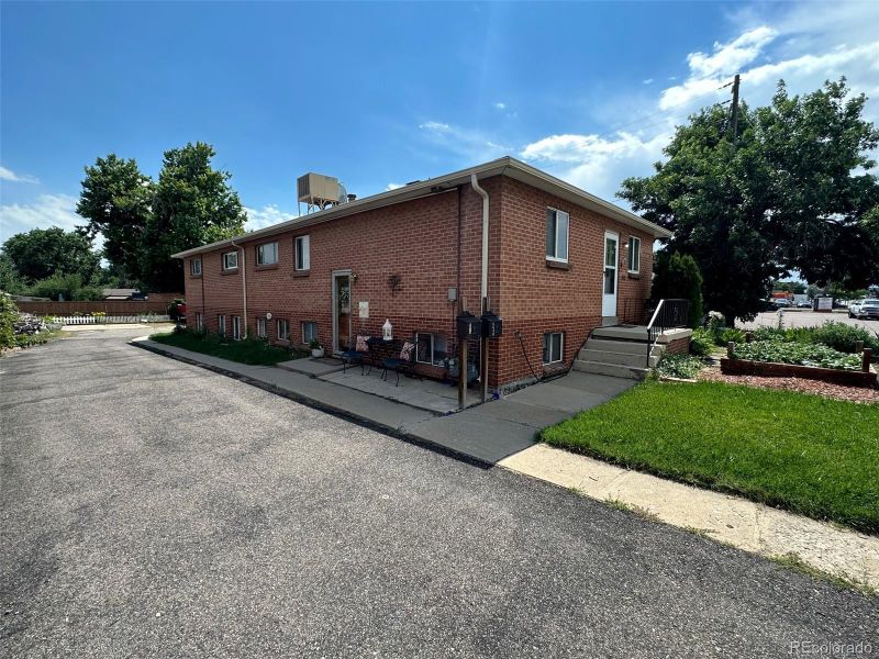 6630 W 38th Ave, Wheat Ridge, CO 80033