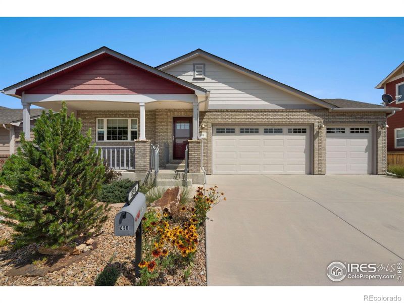 850 Humboldt Peak Ln, Berthoud, CO 80513