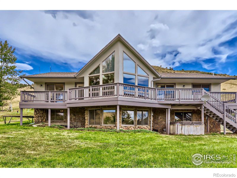 299 Blue Mountain Trl, Lyons, CO 80540