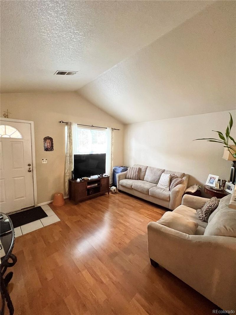 1728 Eagle St #D, Aurora, CO 80011