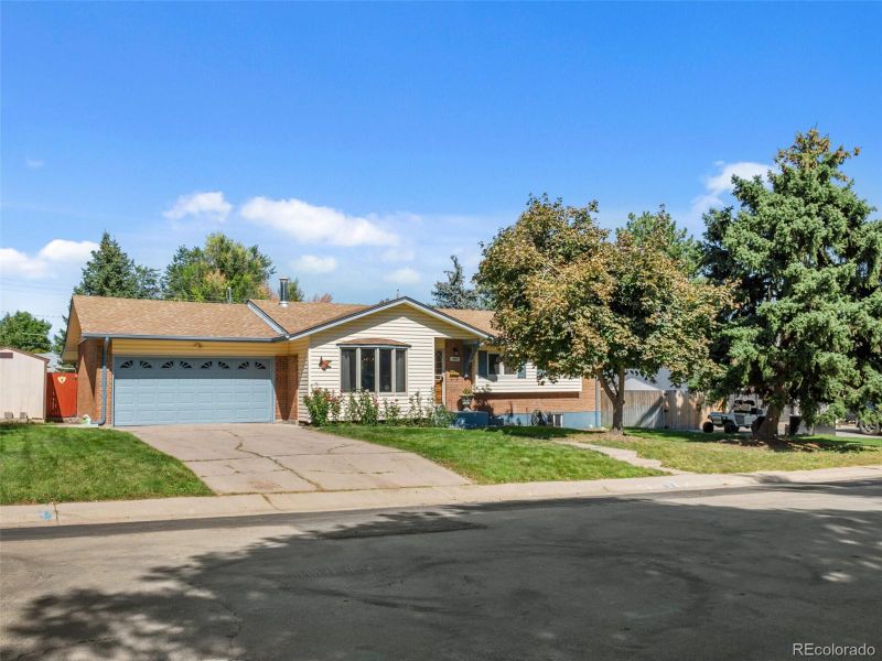 13843 W 20th Pl, Golden, CO 80401