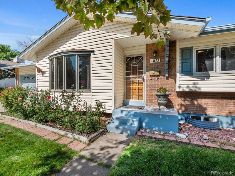 13843 W 20th Pl, Golden, CO 80401