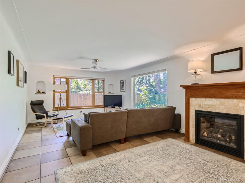 1665 Holly St, Denver, CO 80220