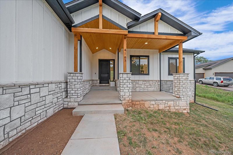 4167 Mohawk Dr, Larkspur, CO 80118