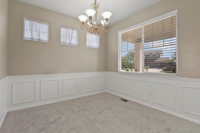 531 N Jackson Gap Way, Aurora, CO 80018