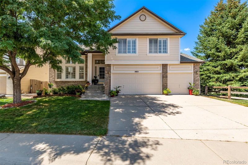 3973 S Killarney Way, Aurora, CO 80013