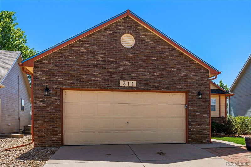 311 Clubhouse Dr, Fort Lupton, CO 80621
