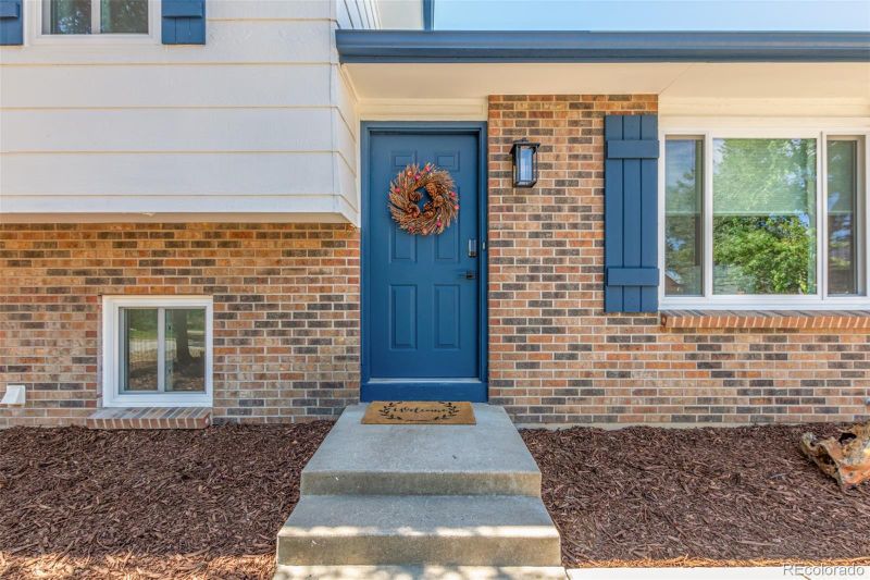 1453 S Argonne Cir, Aurora, CO 80017