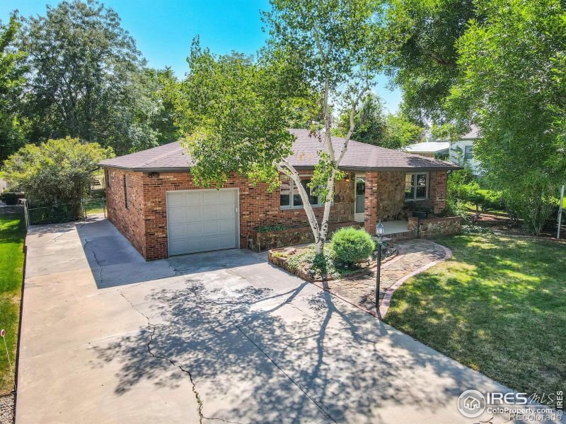 114 E 22nd St, Loveland, CO 80538