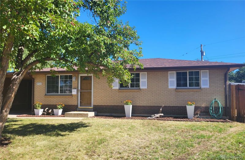 5366 Pierce St, Arvada, CO 80002