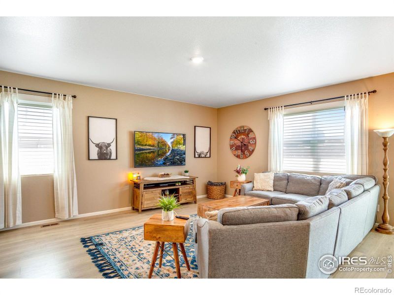 10197 Cedar St, Firestone, CO 80504