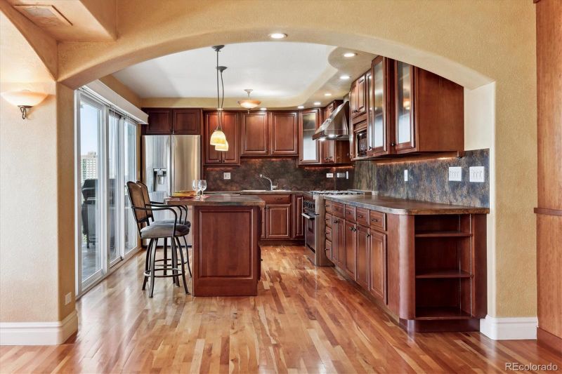 800 Washington St #909, Denver, CO 80203