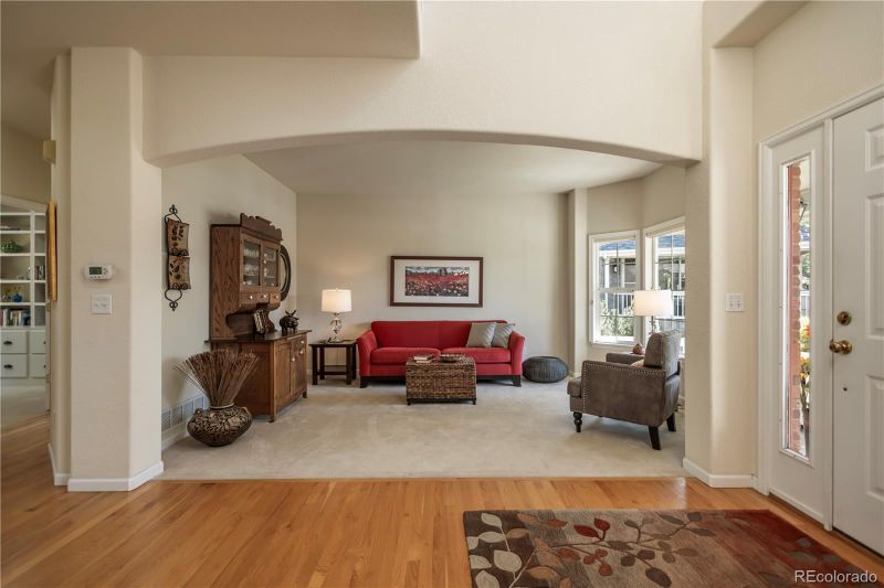 2434 W Peakview Ct, Littleton, CO 80120