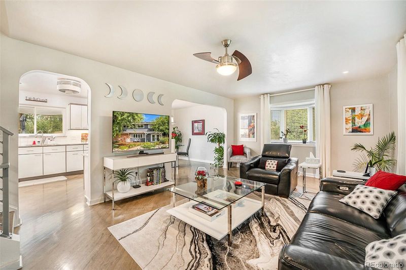 2413 W Costilla Ave, Littleton, CO 80120