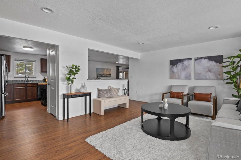 4570 S Queen St, Littleton, CO 80127