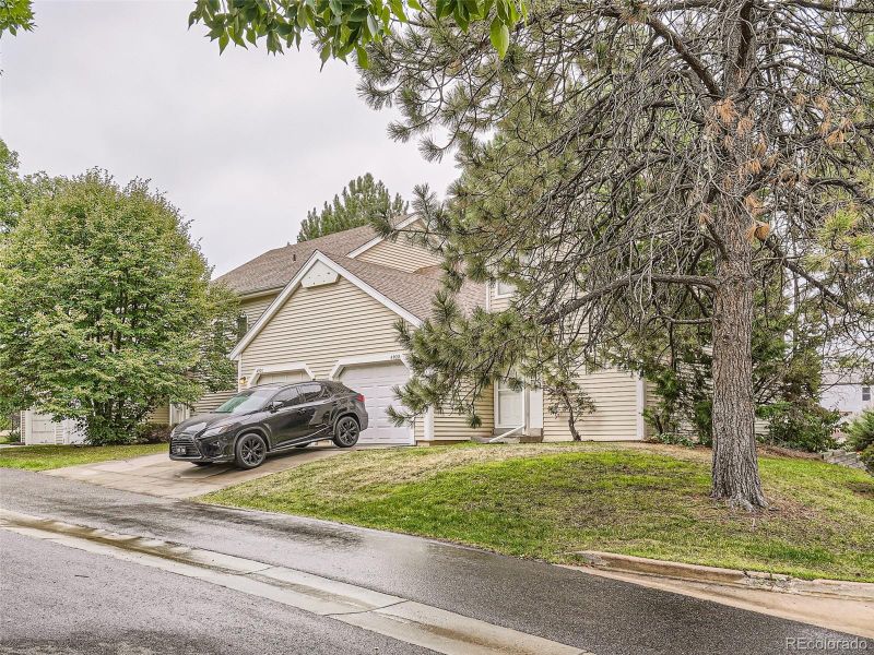 492 S Kalispell Way #C, Aurora, CO 80017