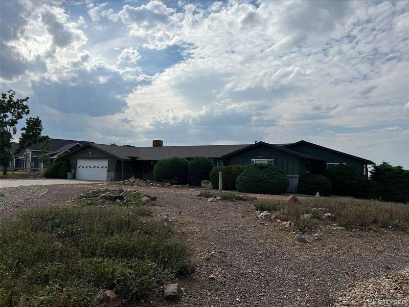 14331 Country Hills Dr, Brighton, CO 80601