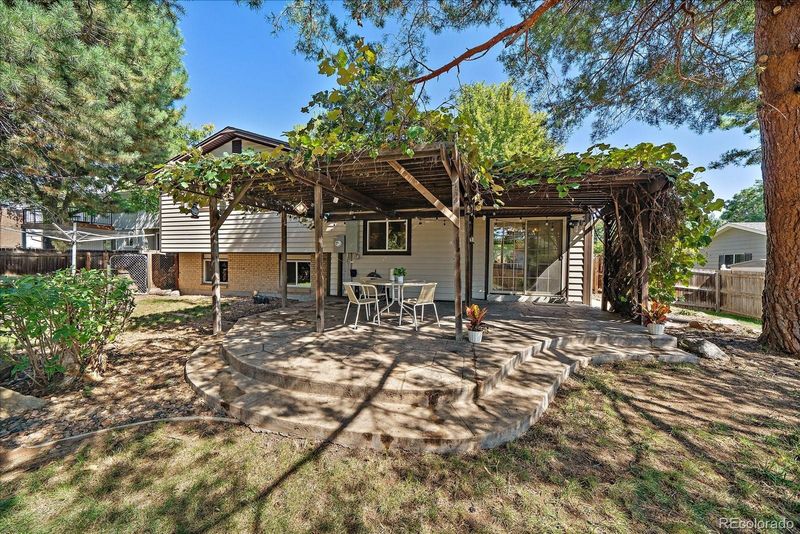 8573 Gray Ct, Arvada, CO 80003