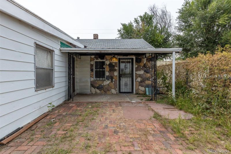 1263 S Lipan St, Denver, CO 80223