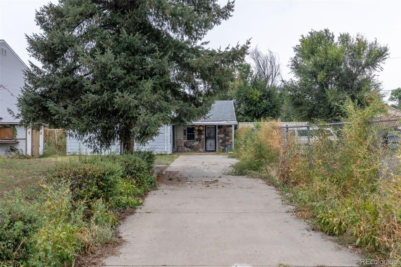 1263 S Lipan St, Denver, CO 80223