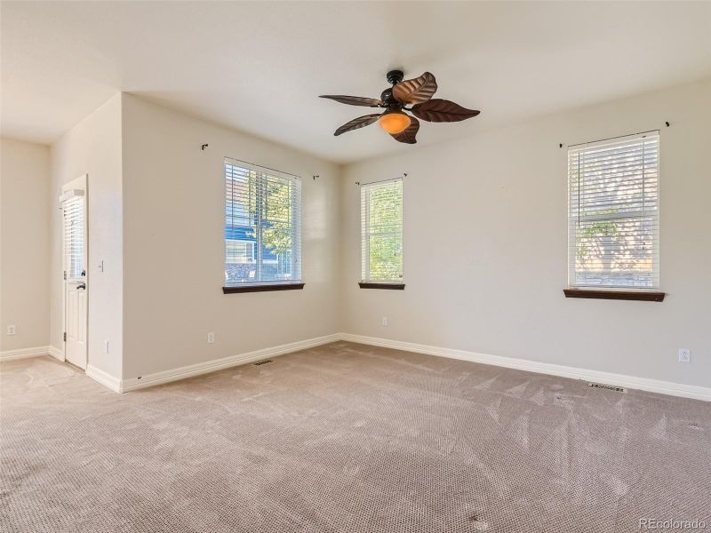 345 N Coolidge Way, Aurora, CO 80018