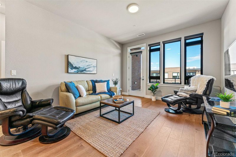 6618 E Lowry Blvd #305, Denver, CO 80230