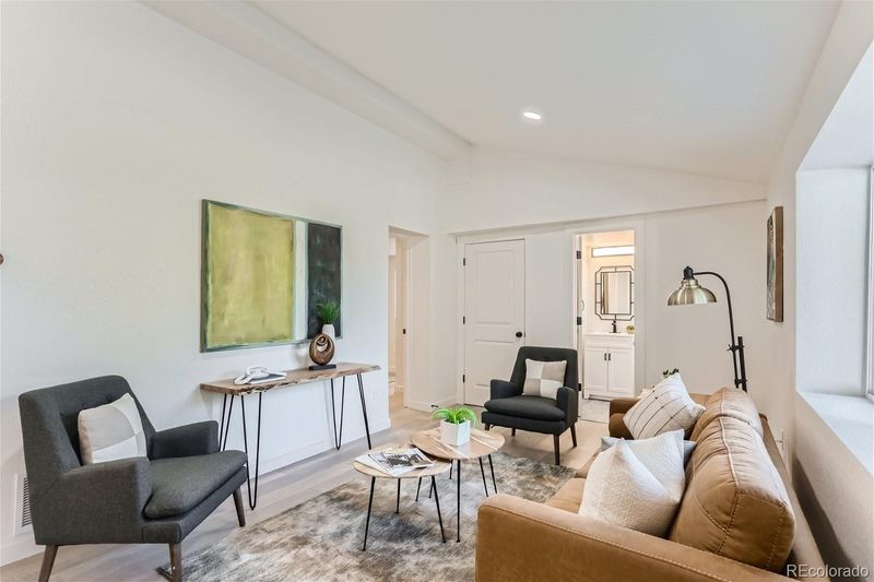 3849 N Madison St, Denver, CO 80205