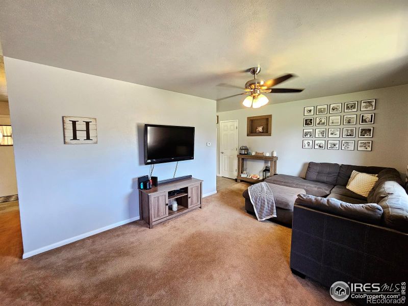 1422 Cheairs Ct, Sterling, CO 80751