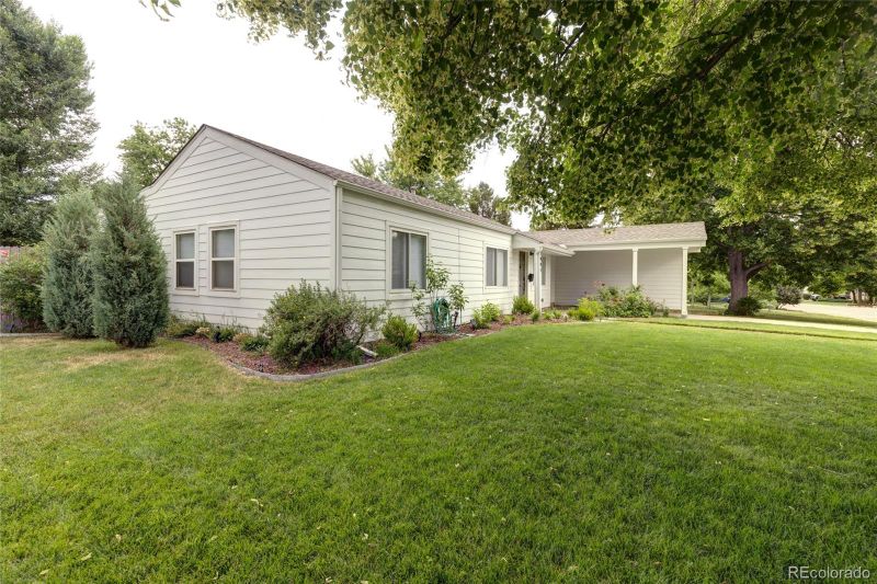 2991 S Fairfax St, Denver, CO 80222
