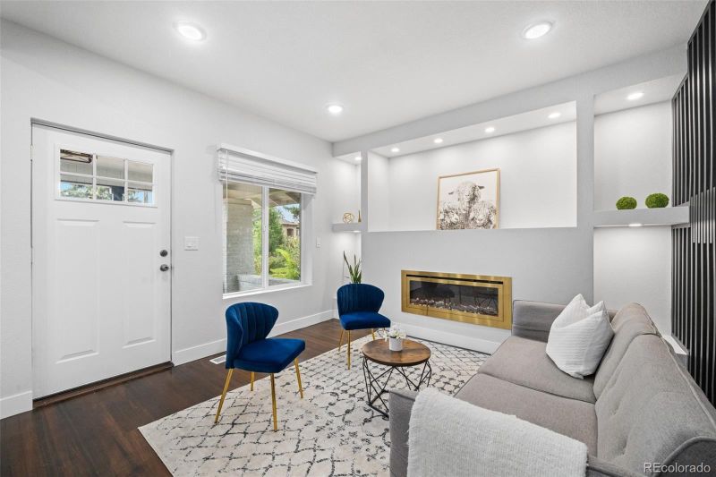 4623 W Moncrieff Pl, Denver, CO 80212