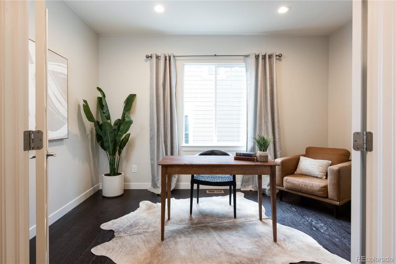 6888 S Riverwood Way, Aurora, CO 80016