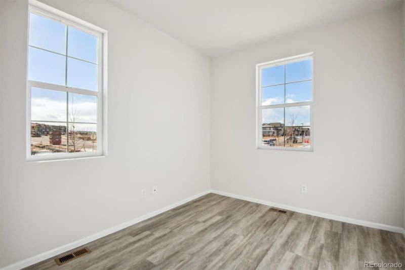 144 S Uriah St, Aurora, CO 80018