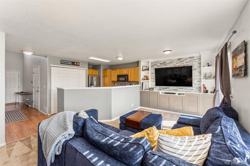 1980 E 102nd Cir, Thornton, CO 80229