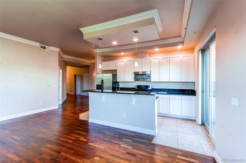 1700 N Emerson St #402, Denver, CO 80218