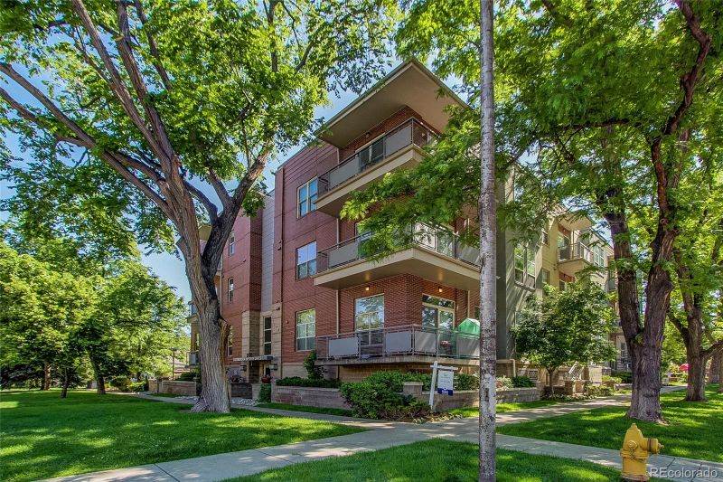 1700 N Emerson St #402, Denver, CO 80218