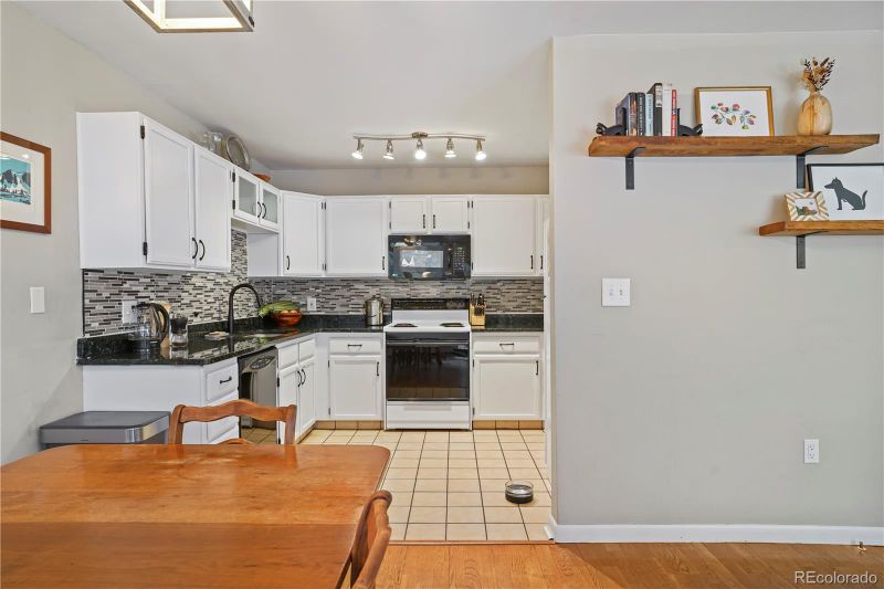 1120 10th St #G, Golden, CO 80401