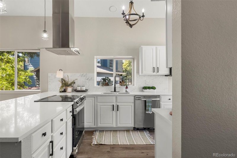 6316 Xavier St, Arvada, CO 80003
