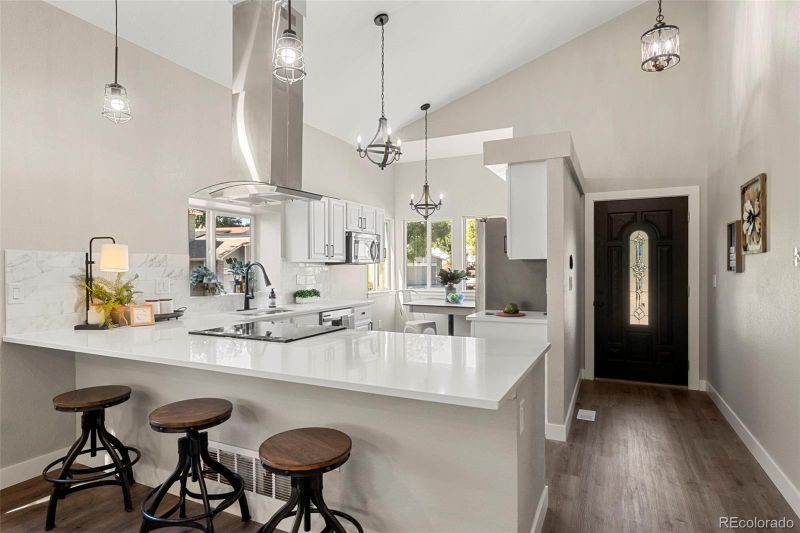 6316 Xavier St, Arvada, CO 80003