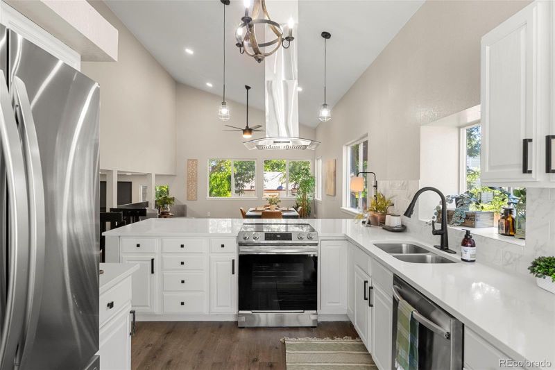 6316 Xavier St, Arvada, CO 80003
