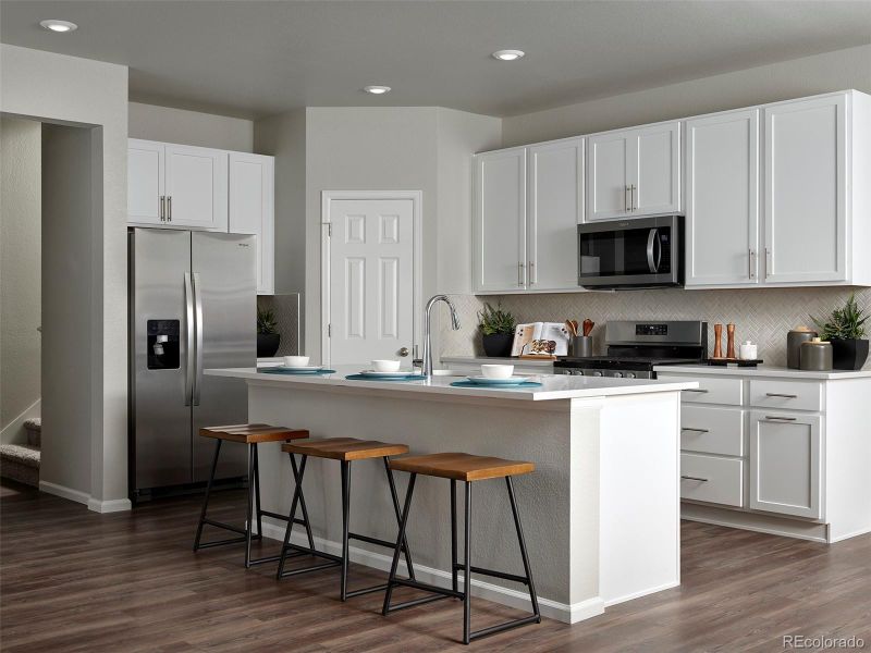 225 E 4th St, Berthoud, CO 80513