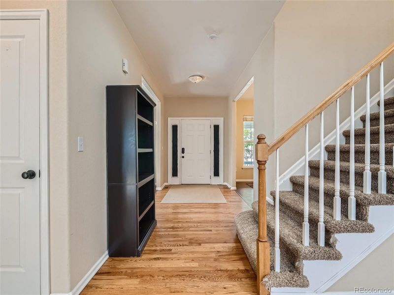 1611 S Buchanan Cir, Aurora, CO 80018