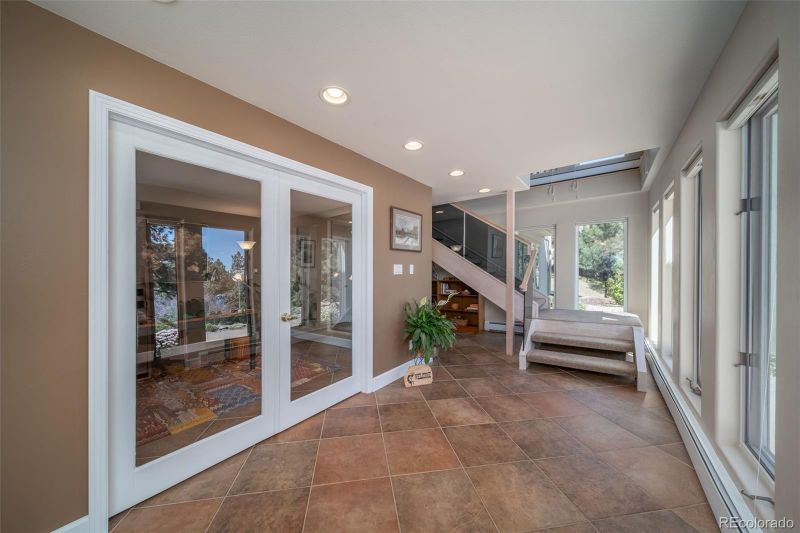 6375 Pike Cir, Larkspur, CO 80118