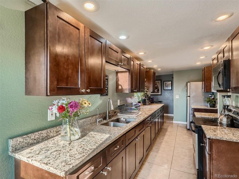 7396 Kearney St, Commerce City, CO 80022