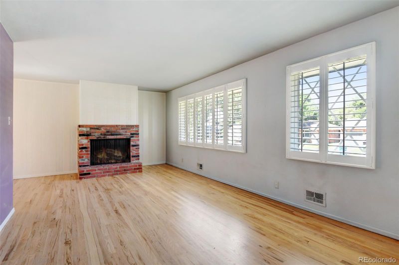 5660 E Cornell Ave, Denver, CO 80222