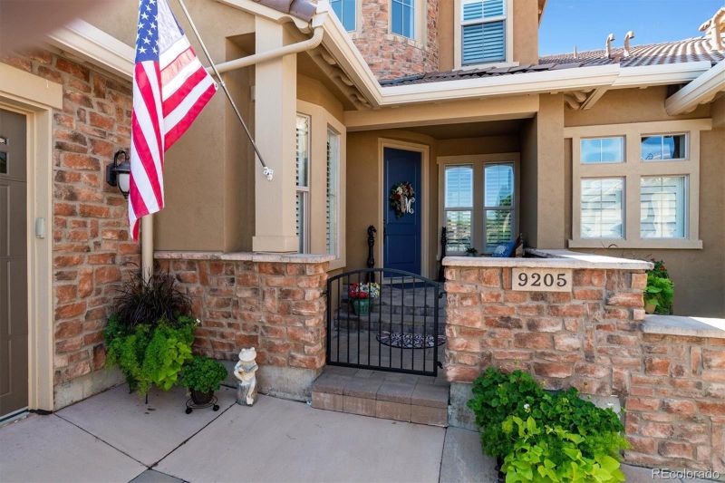 9205 Viaggio Way, Highlands Ranch, CO 80126