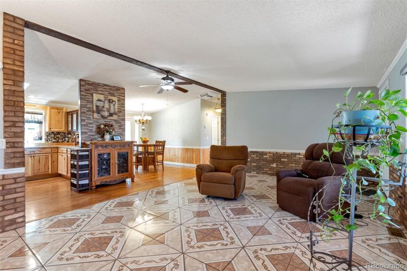 8599 E 86th Ave, Commerce City, CO 80022