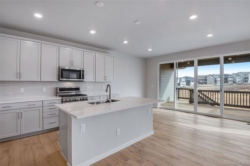 7028 Hidden Cove Ct, Castle Pines, CO 80108