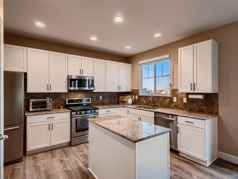 7724 E 136th Pl, Thornton, CO 80602