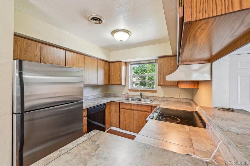 2716 E Otero Pl #7, Centennial, CO 80122